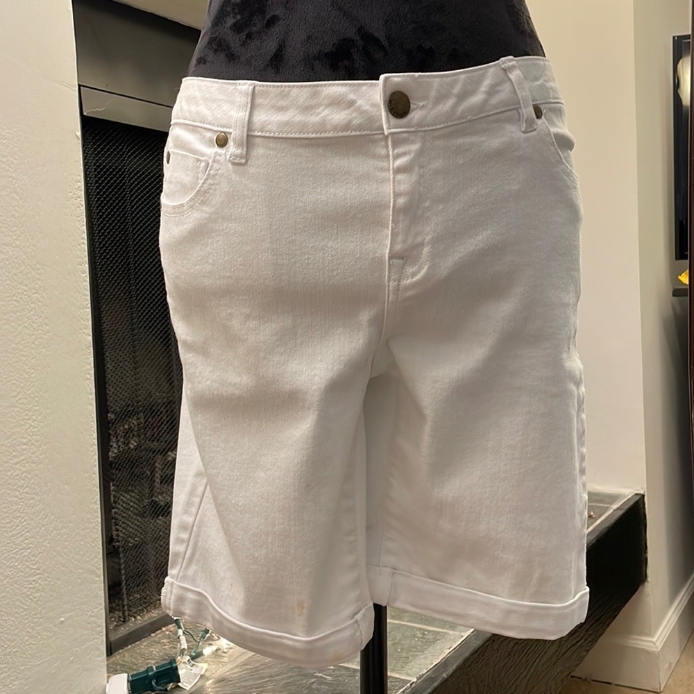 White Capris